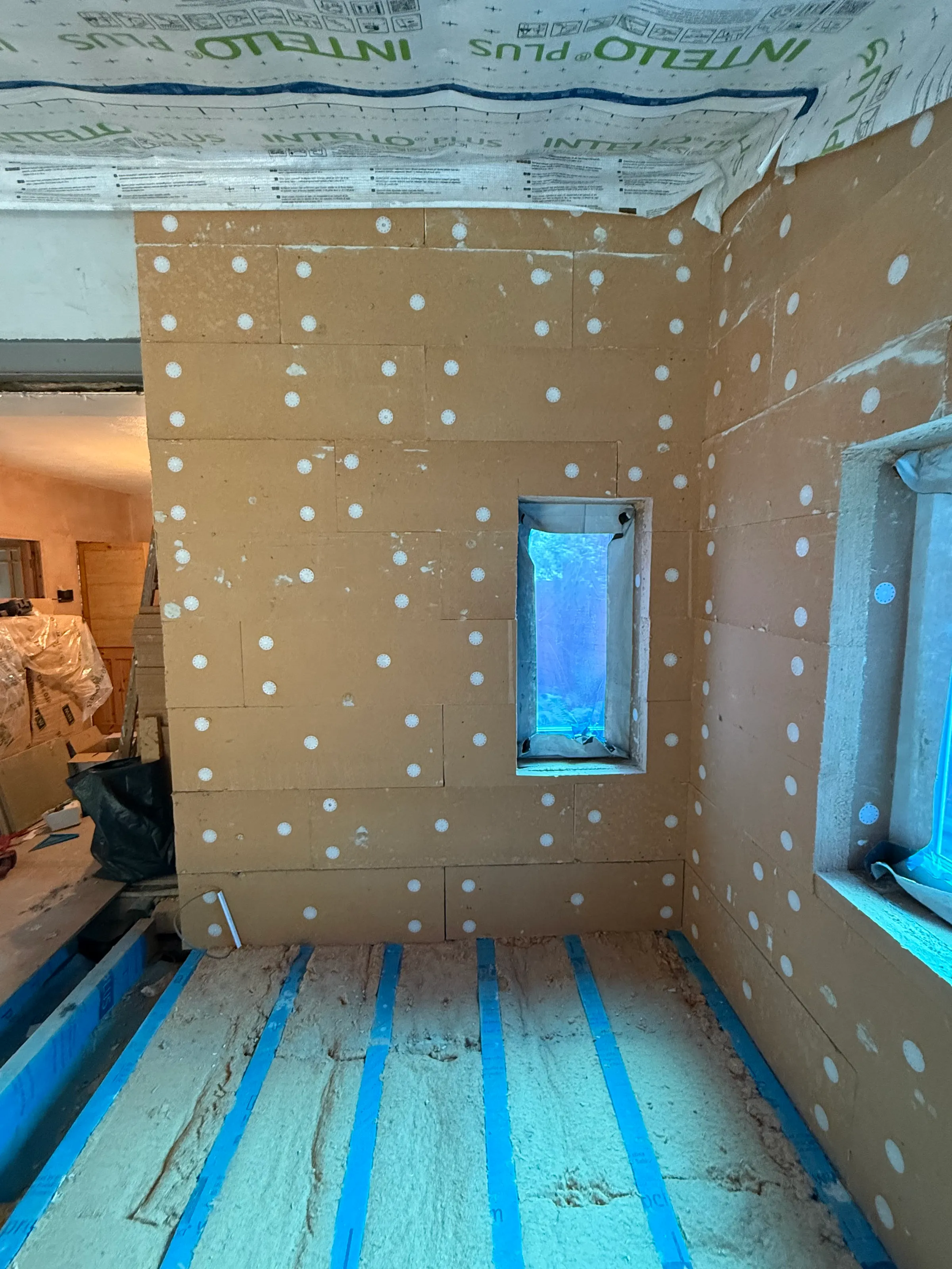 Rooms lined — Room lined