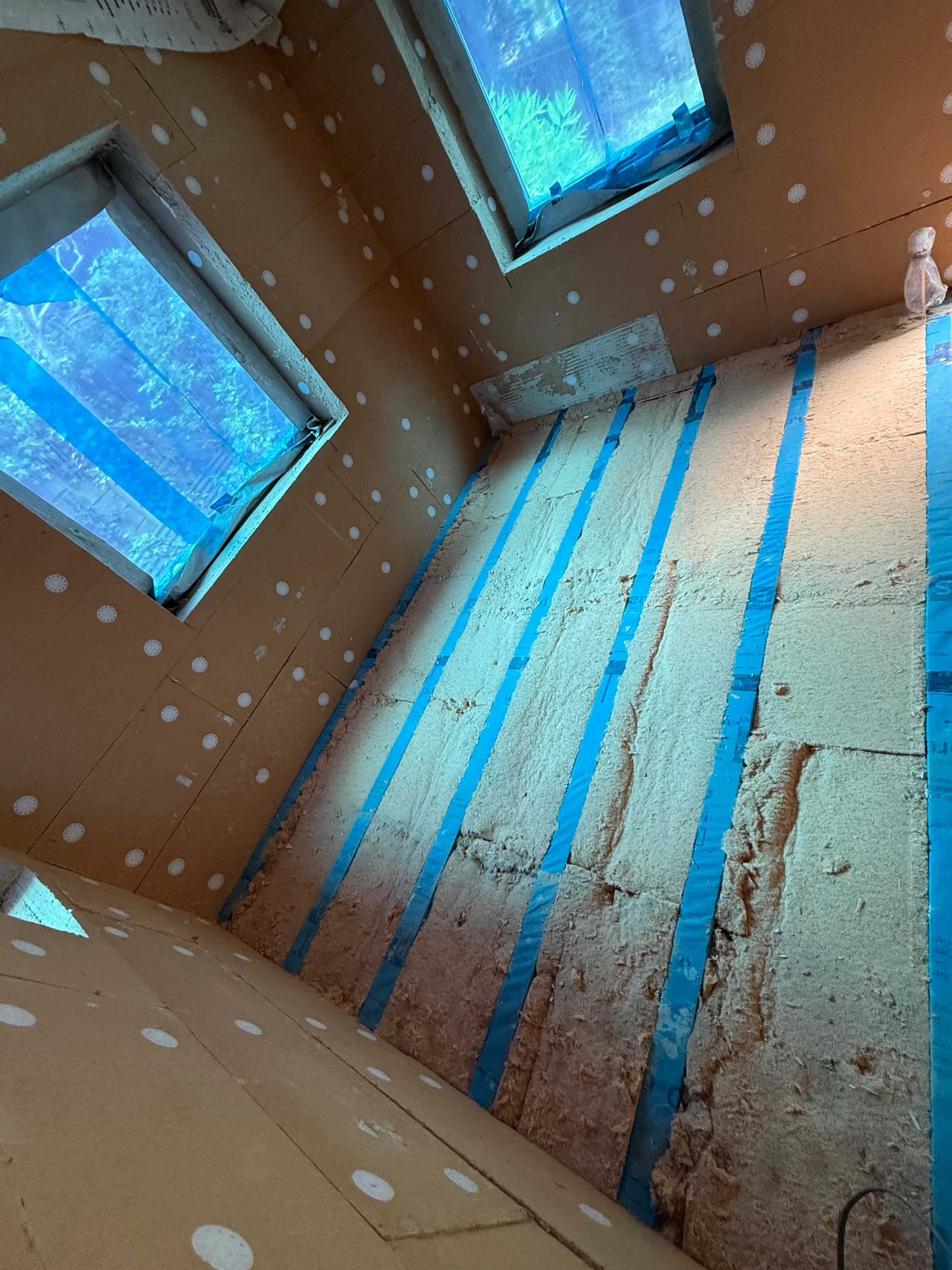 Rooms lined — Room lined